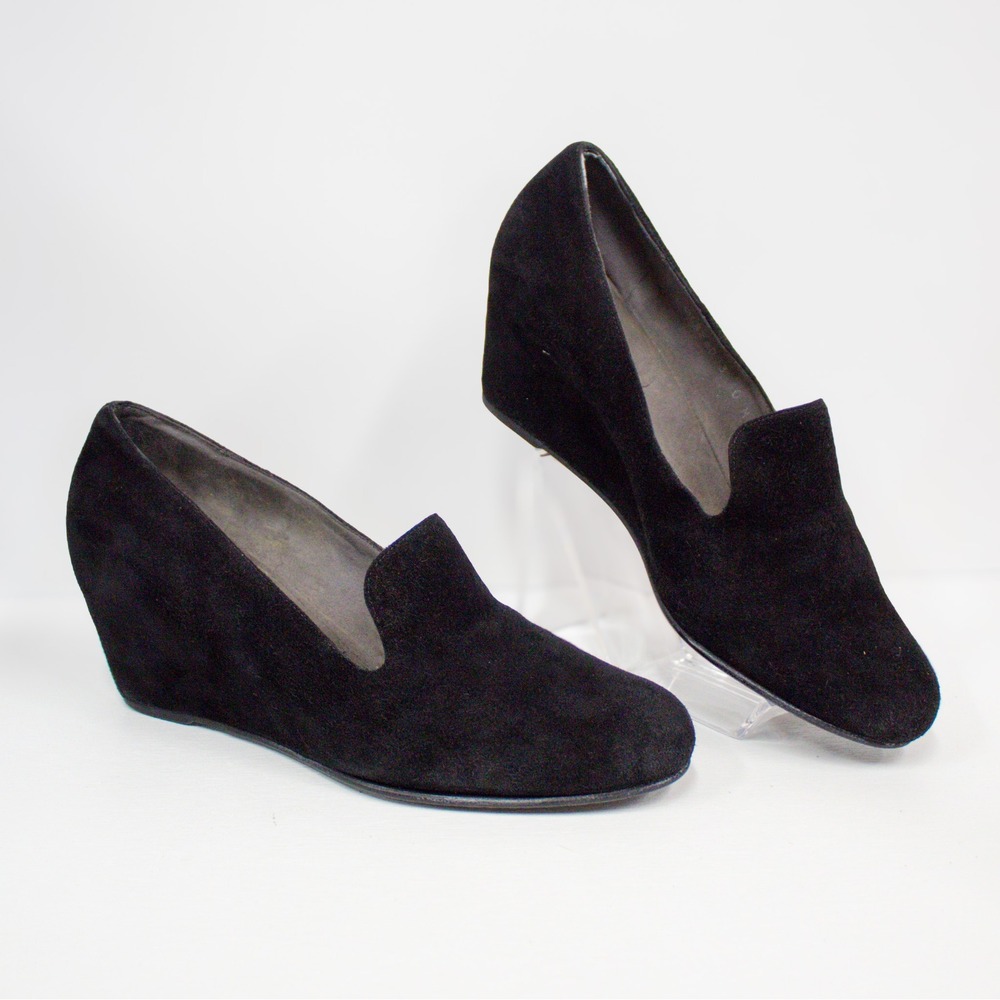 Stuart Weitzman Shoes | Black Suede Wedge Pumps ๐๐๐